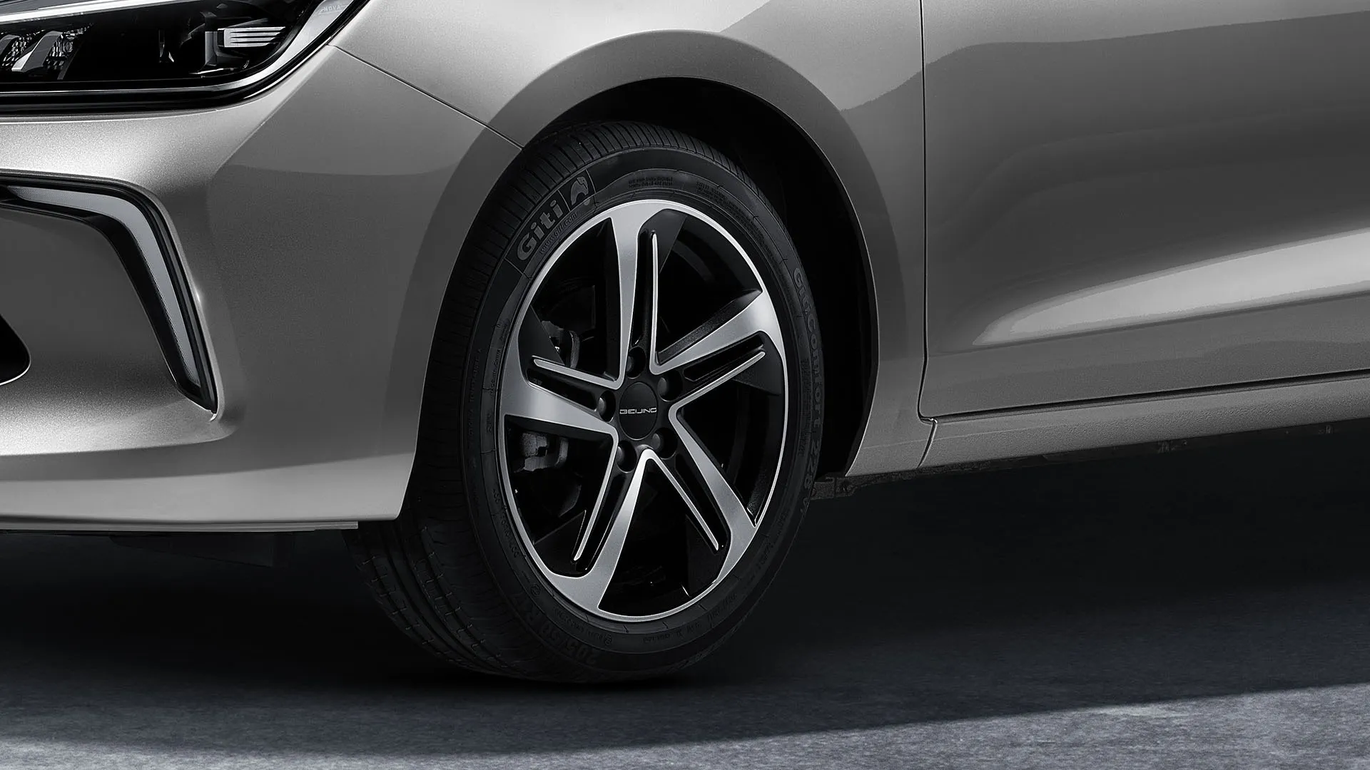 BAIC იუ5 პლუს (U5 Plus) კომფორტი 1